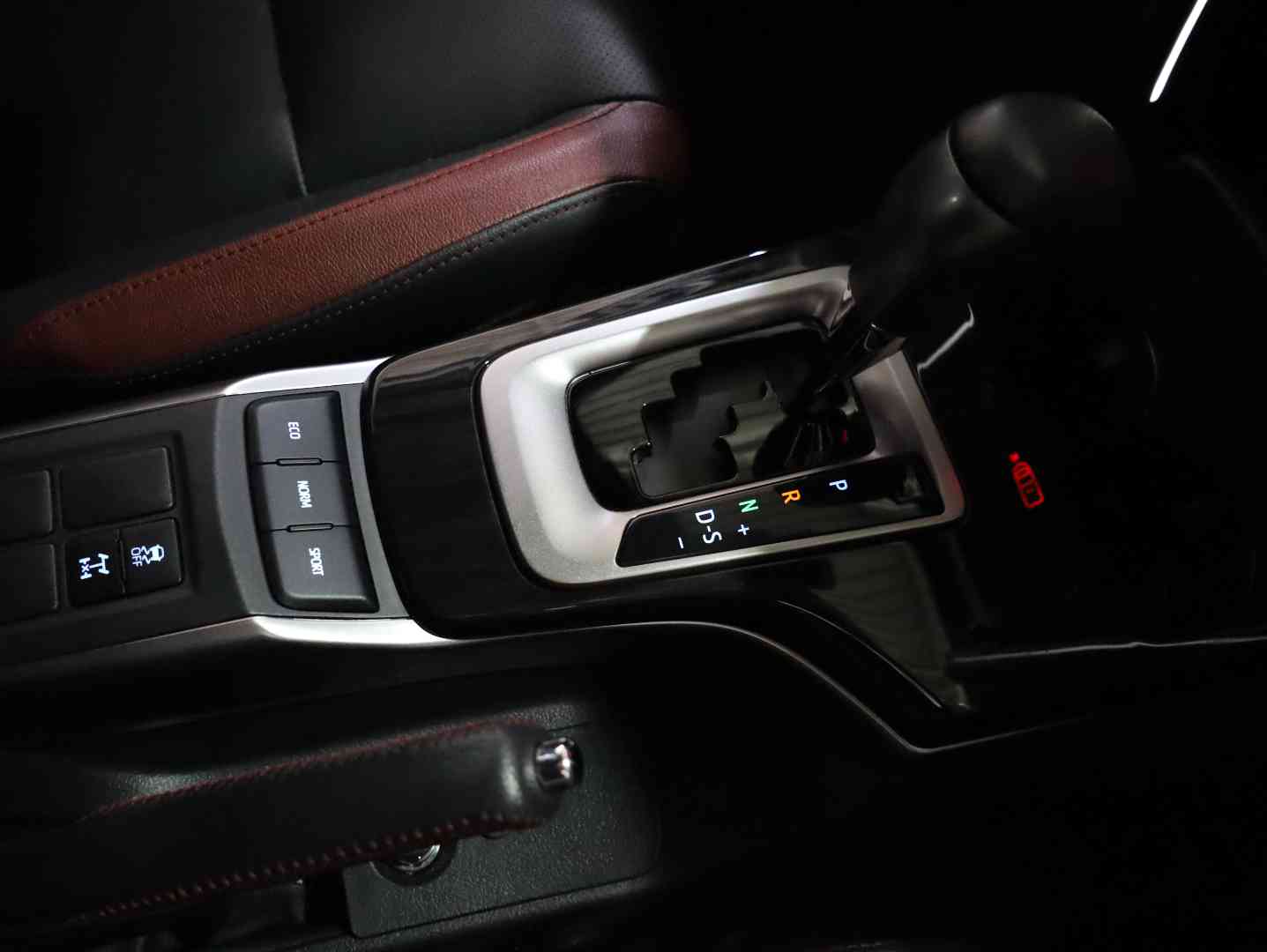 Photo 14 of 27