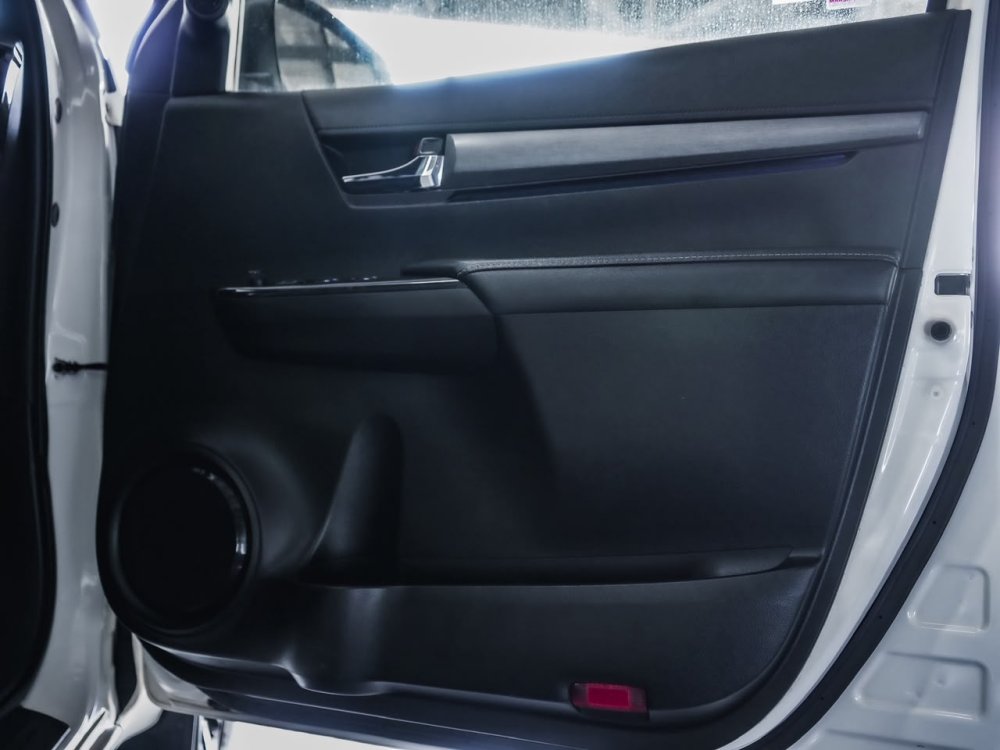 Photo 19 of 32