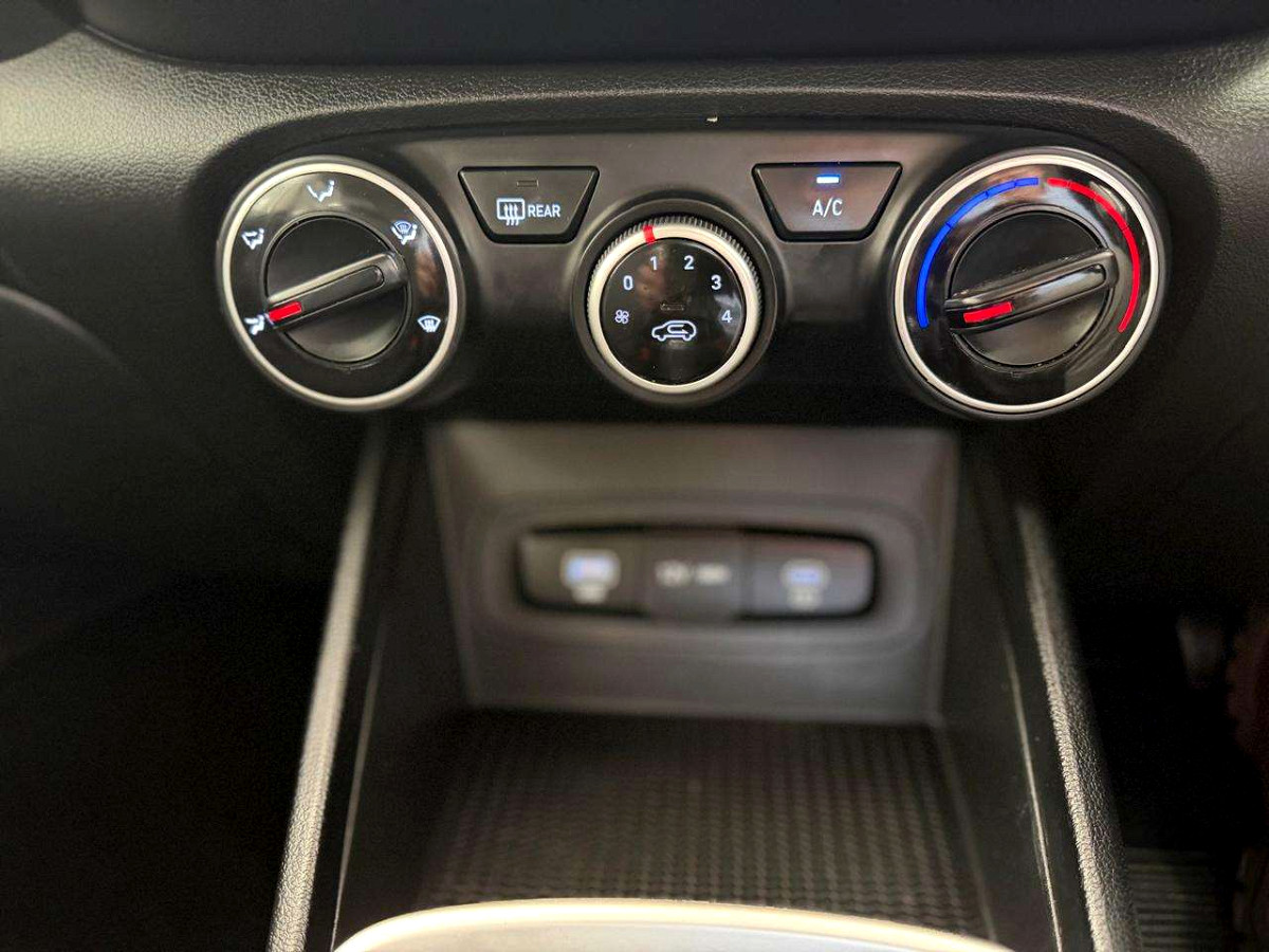 Photo 18 of 20