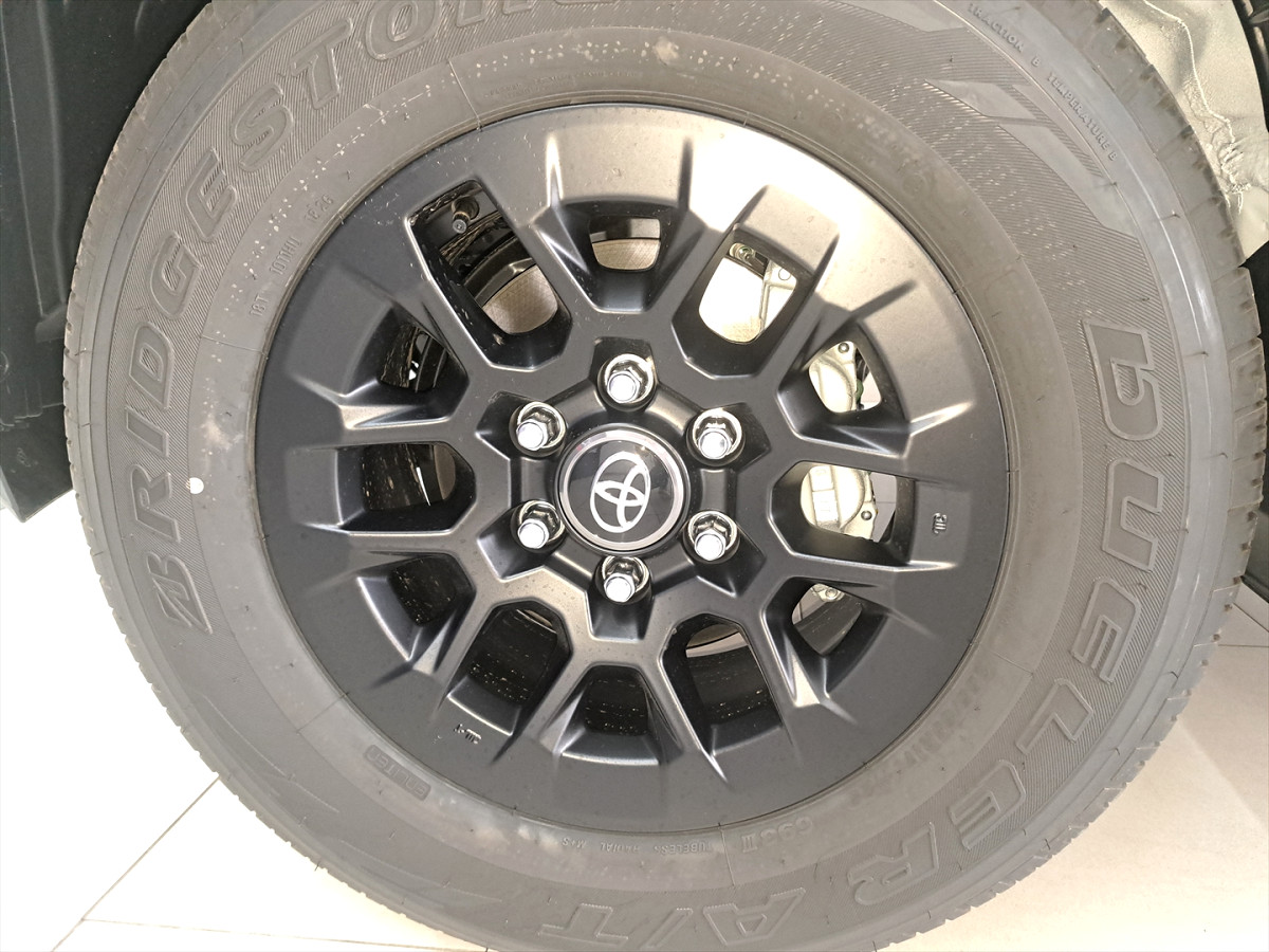 Photo 3 of 16