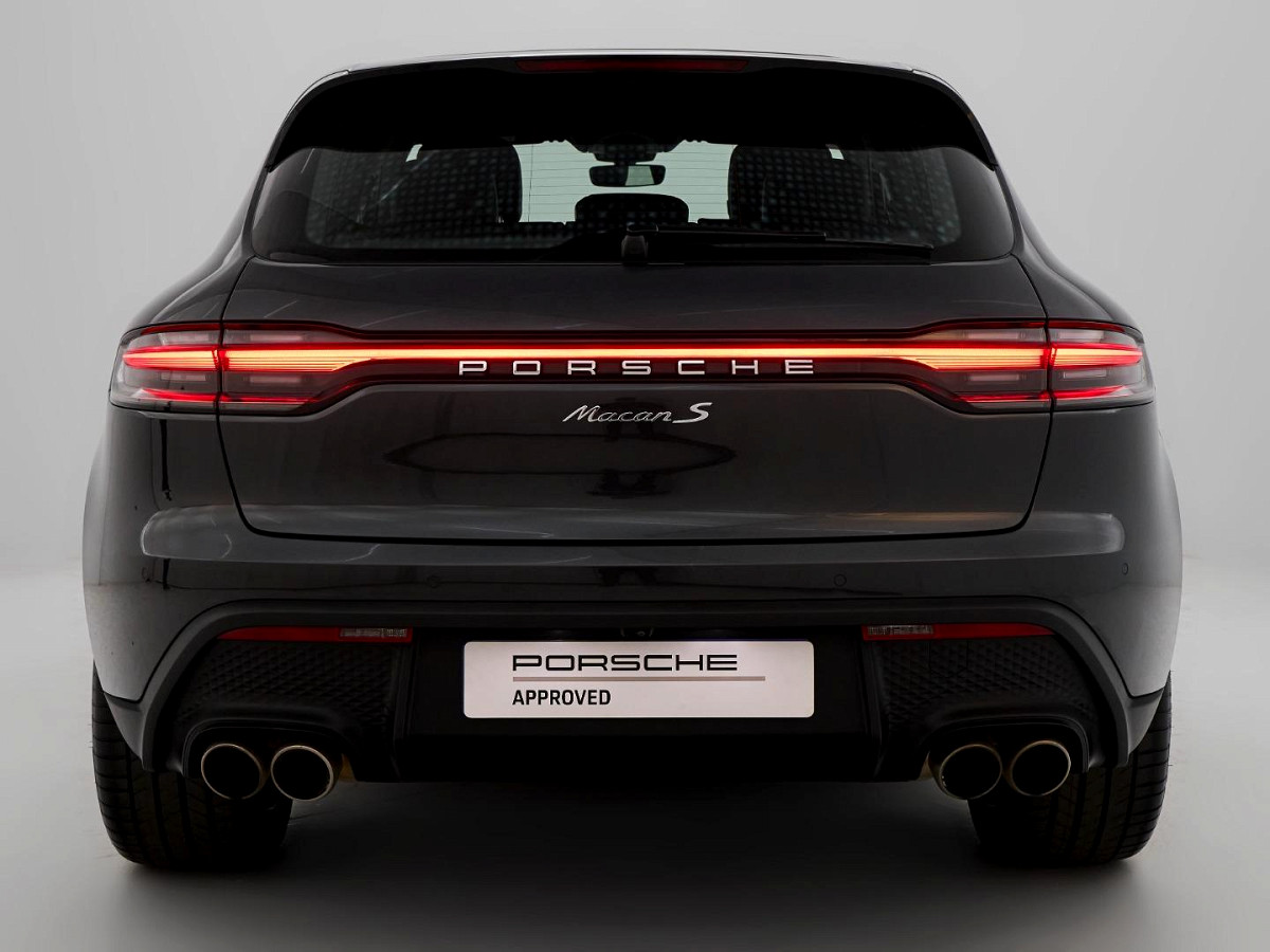 Photo 7 of 21