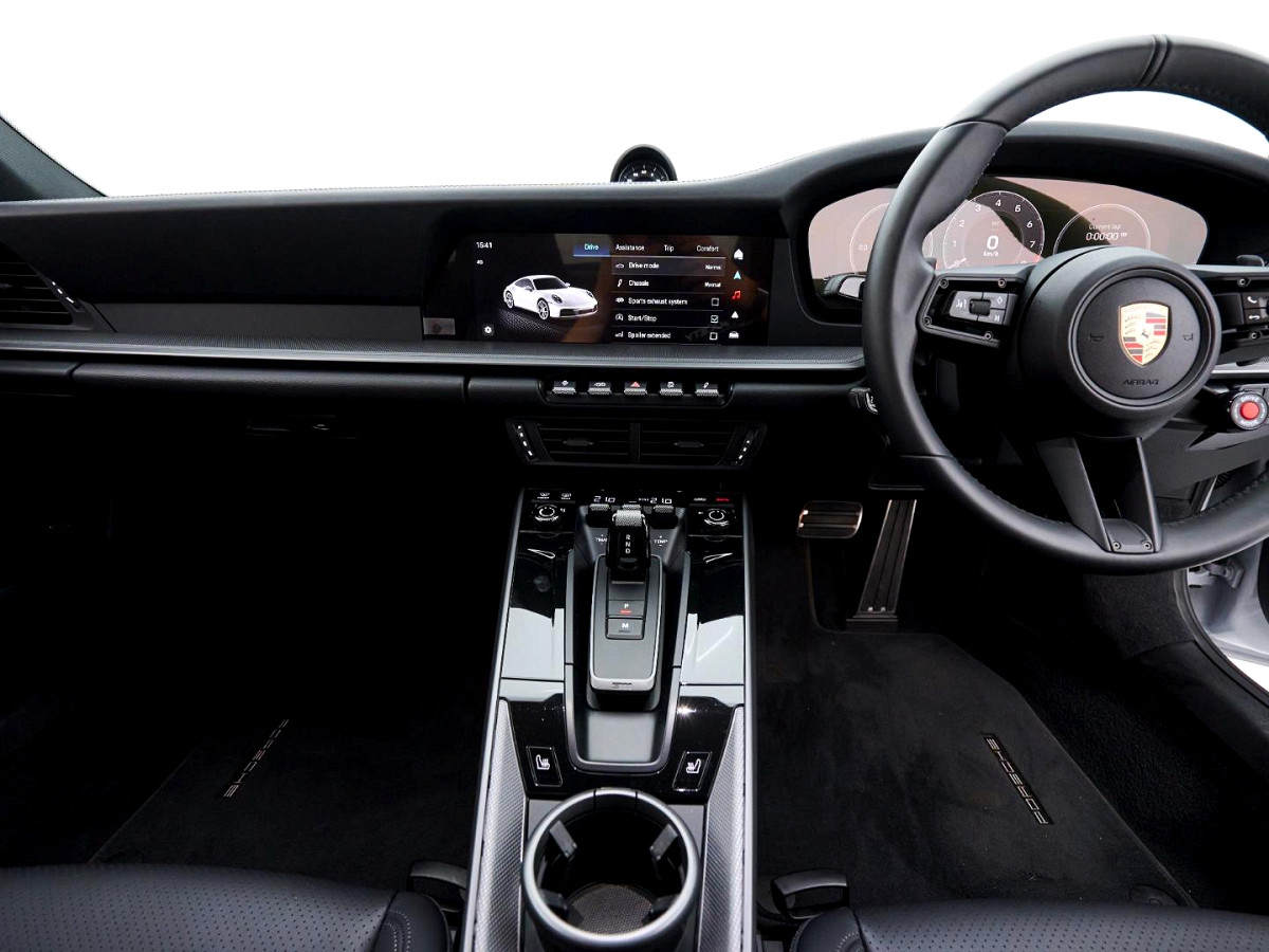 Photo 15 of 18