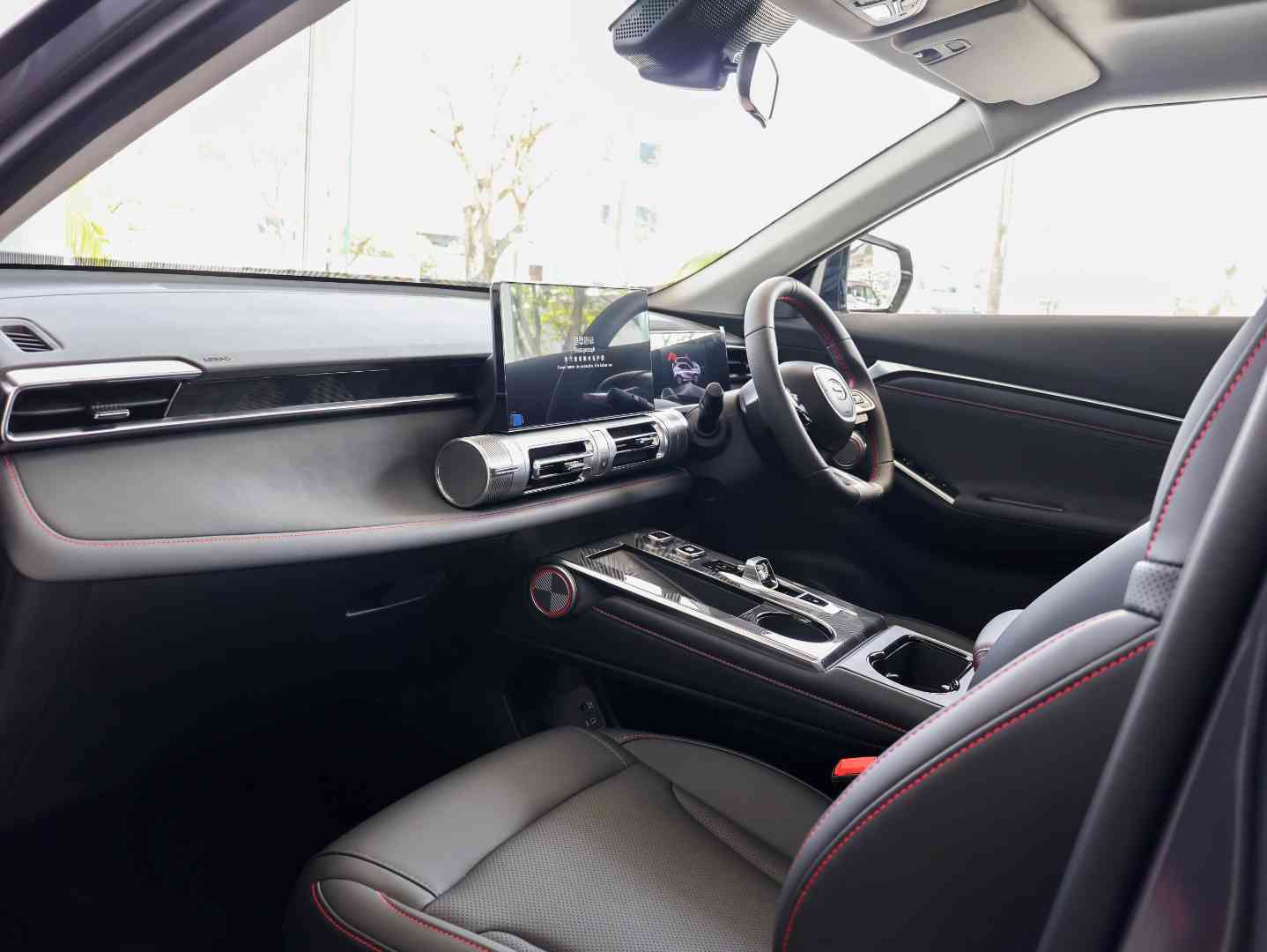 Photo 11 of 25
