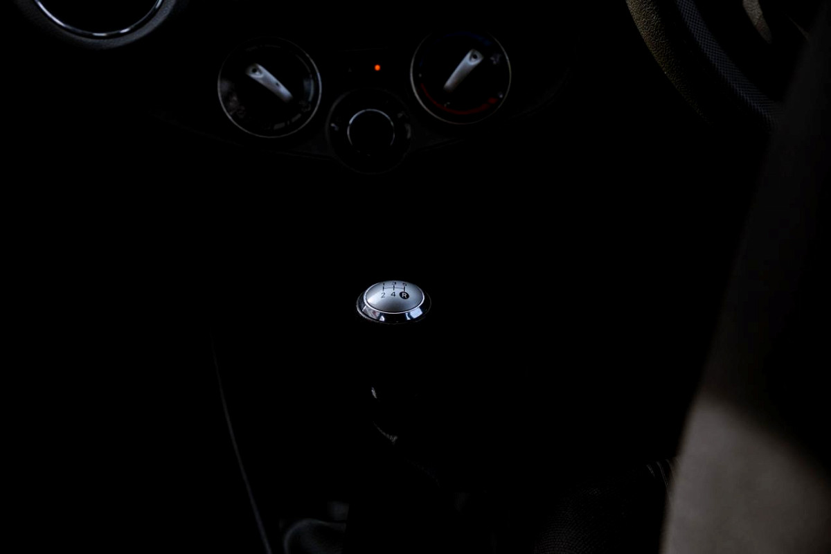 Photo 21 of 27