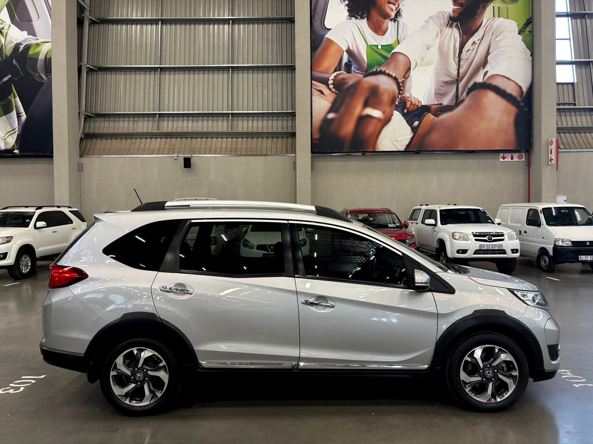 Photo 2 of 16