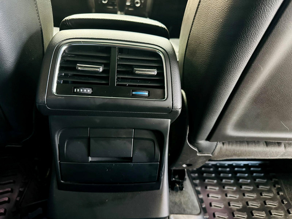 Photo 14 of 23