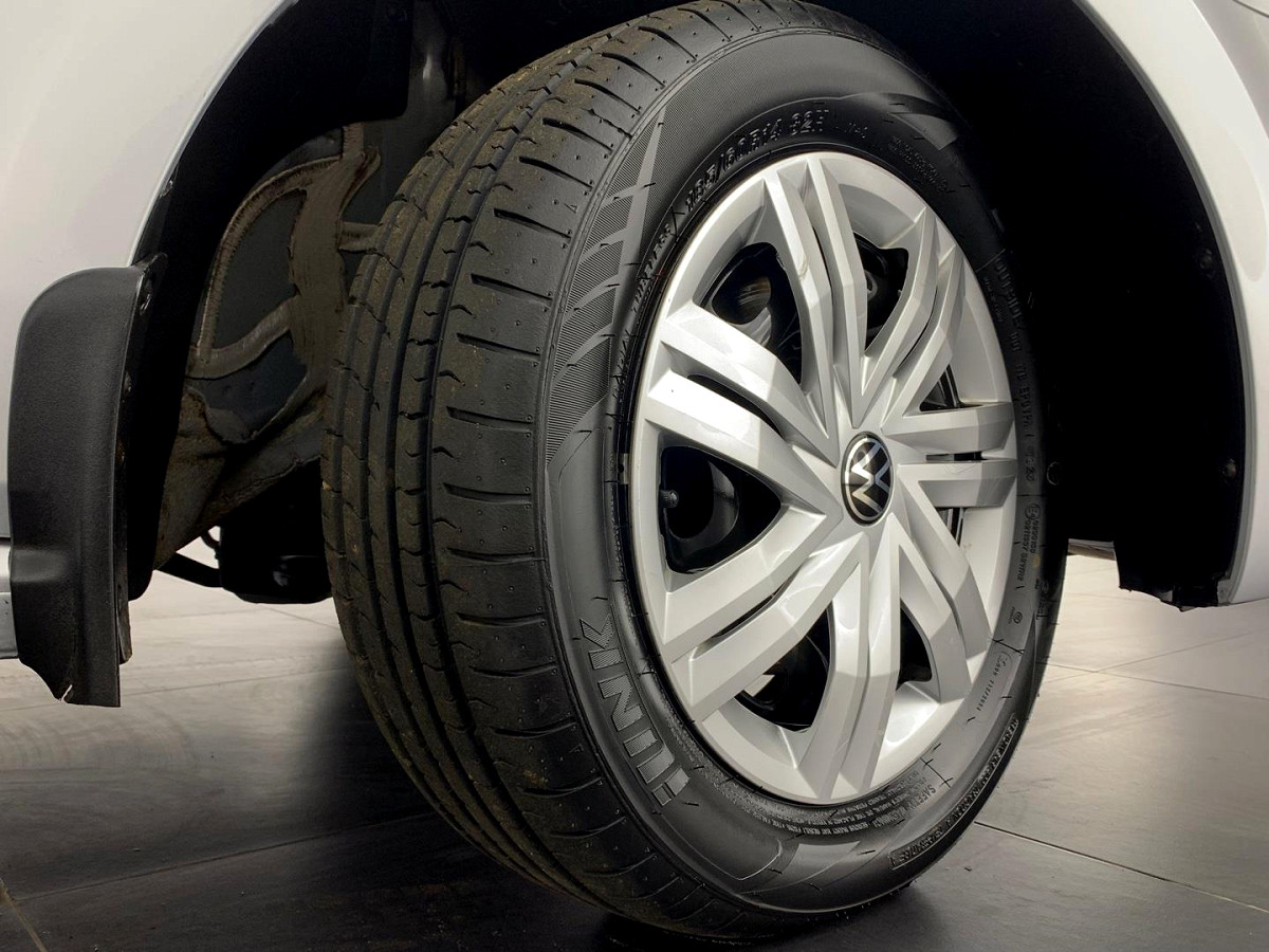 Photo 14 of 20