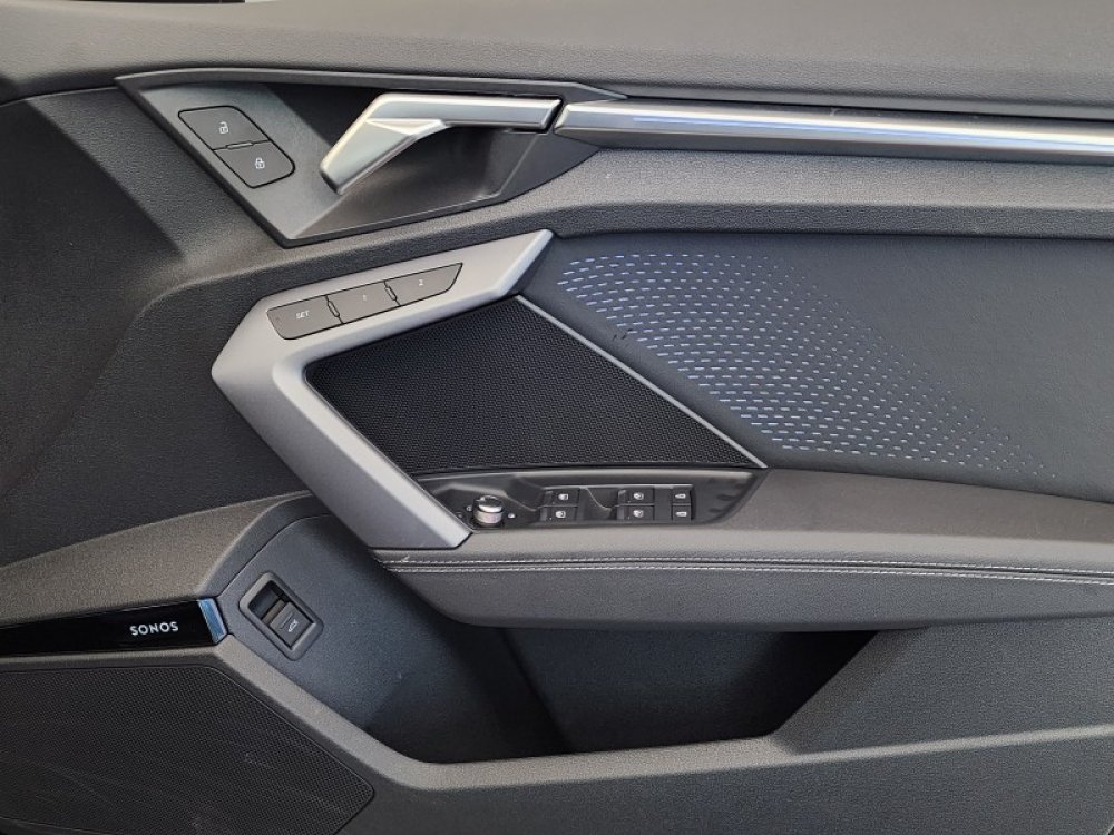 Photo 19 of 20