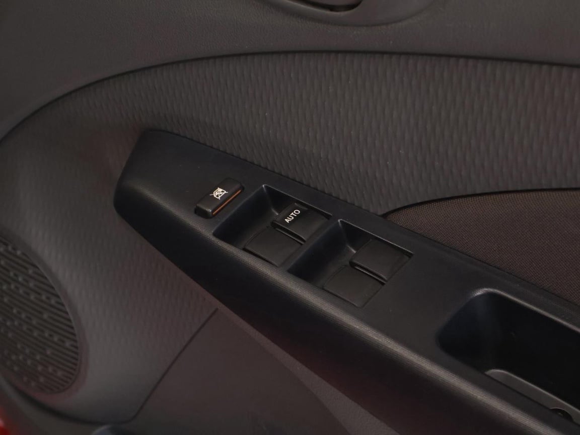 Photo 13 of 27