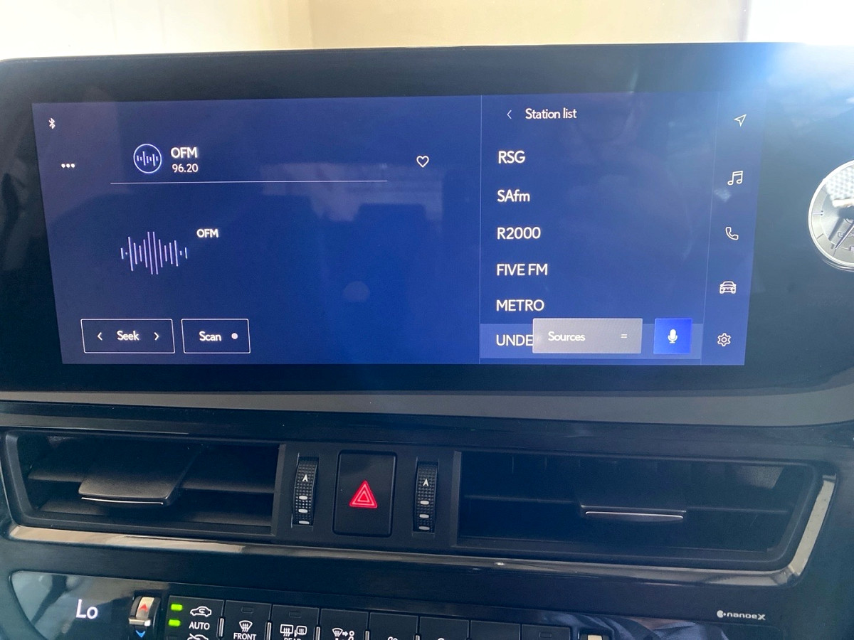 Photo 11 of 16