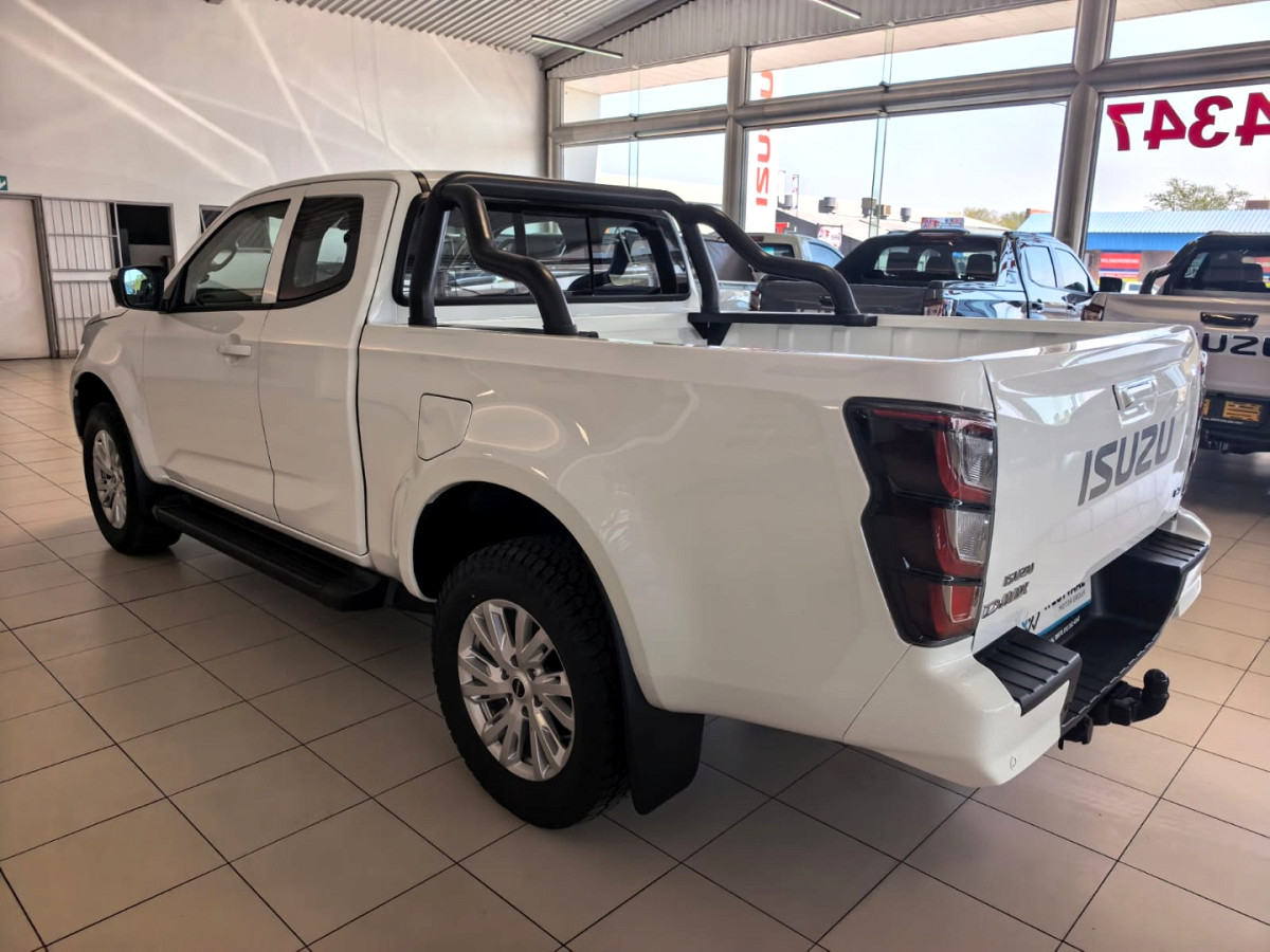 Photo 5 of 13
