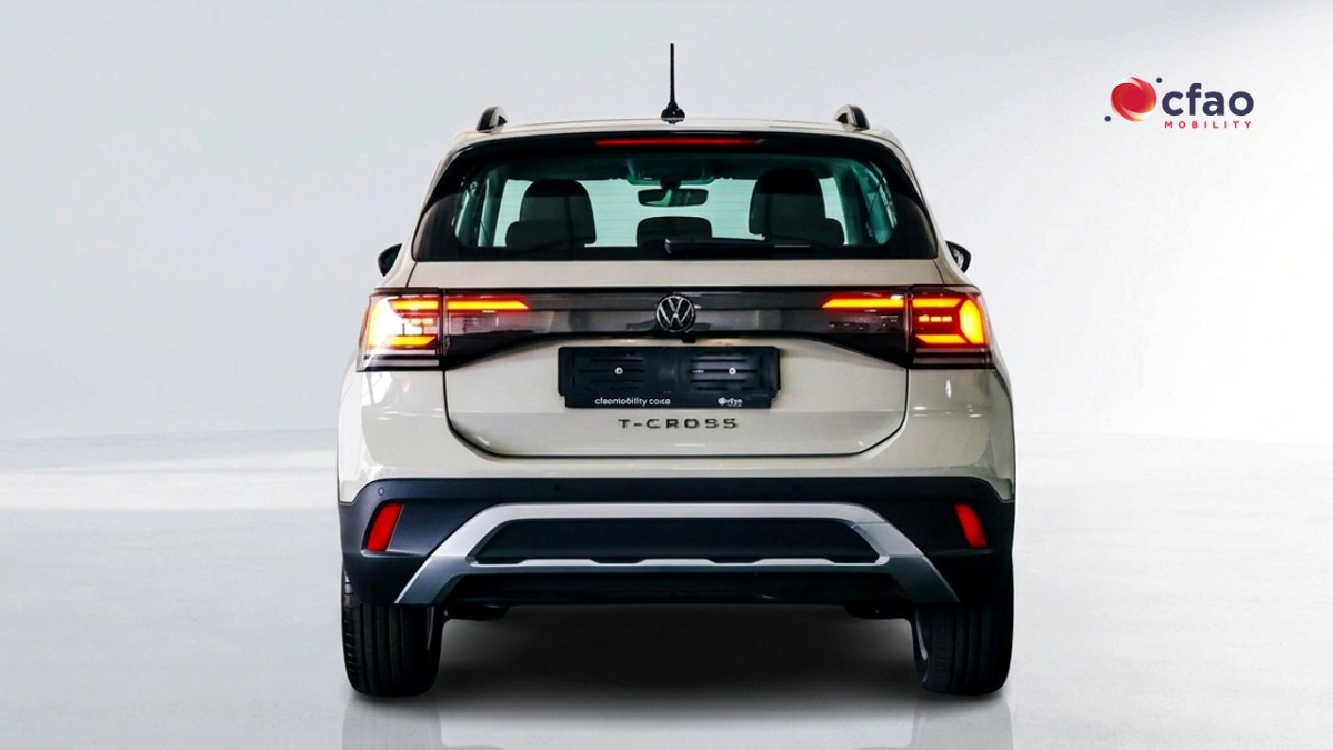 Photo 8 of 24