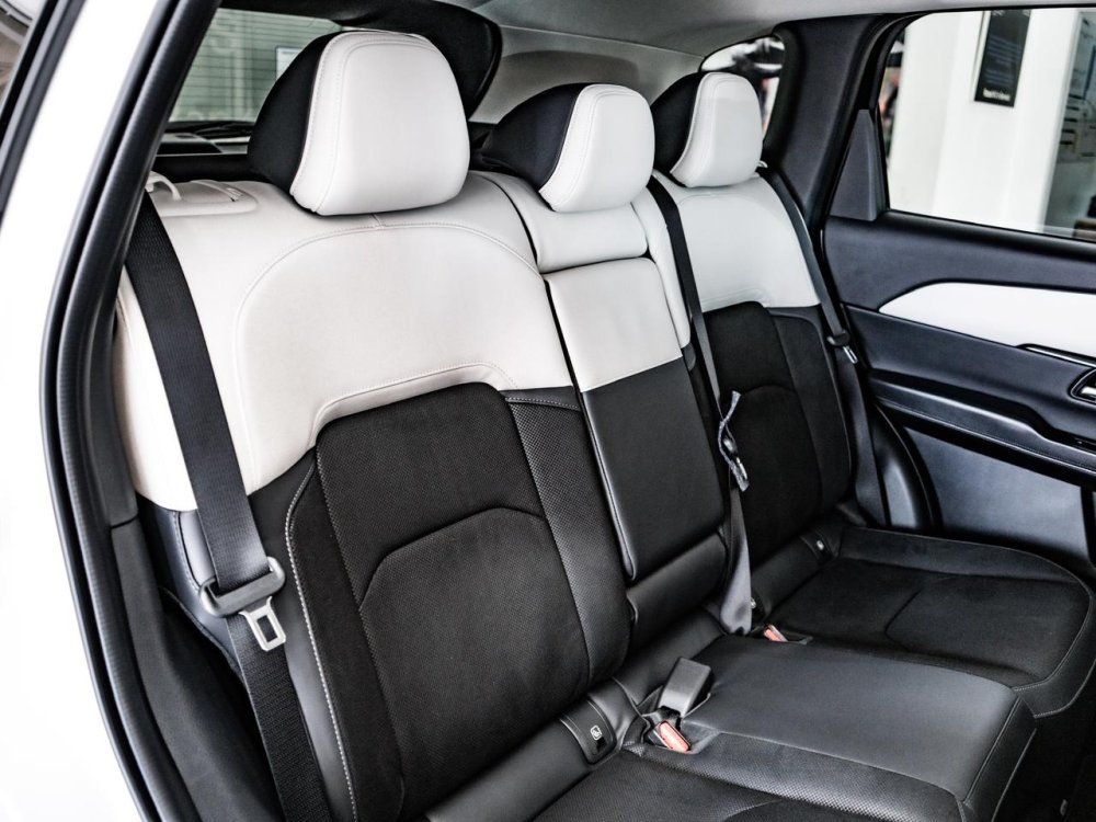 Photo 18 of 29