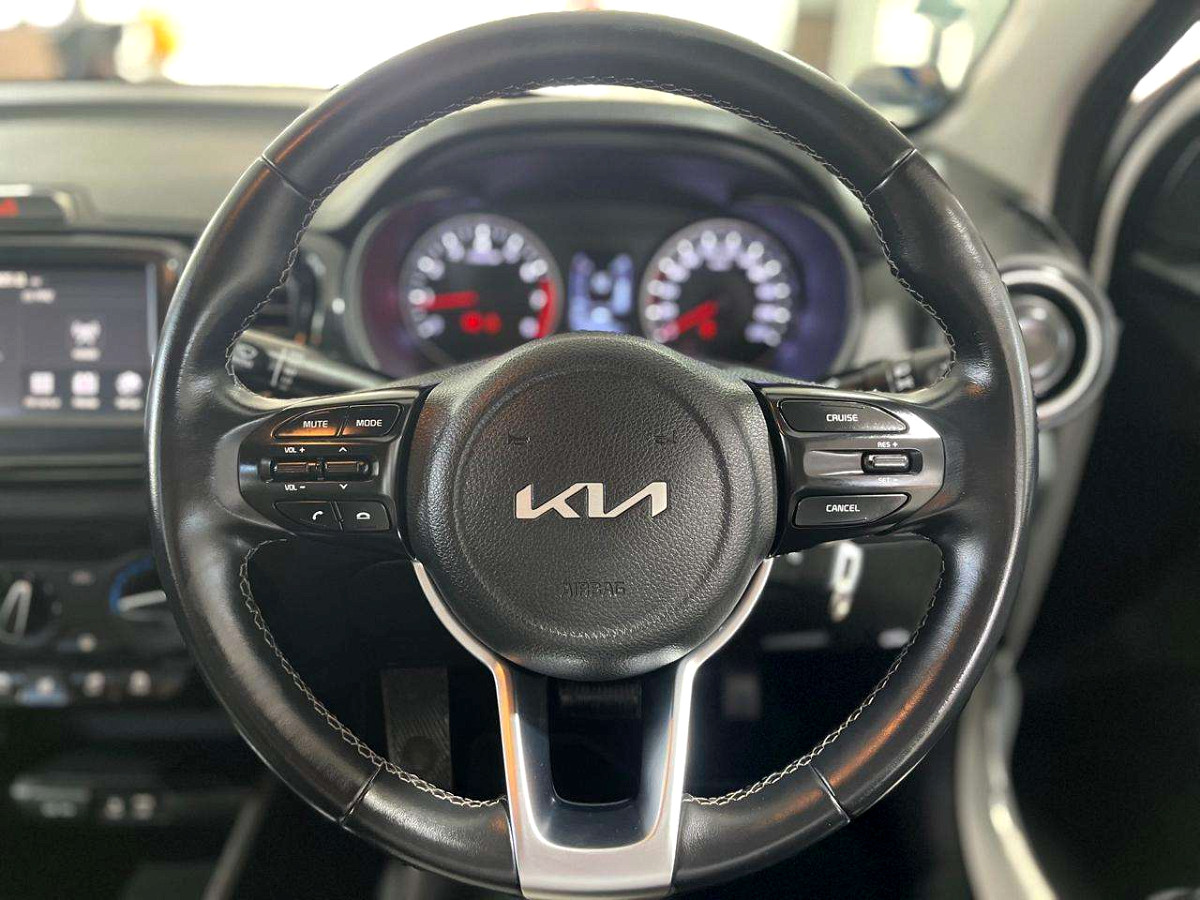 Photo 18 of 20