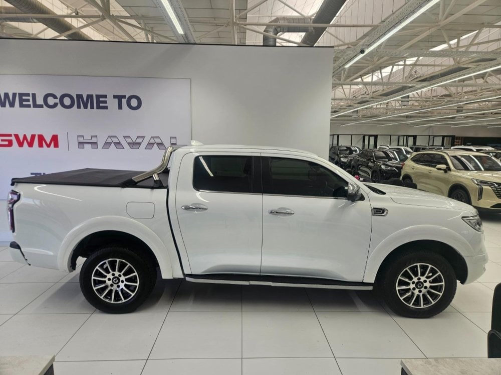 Photo 6 of 20