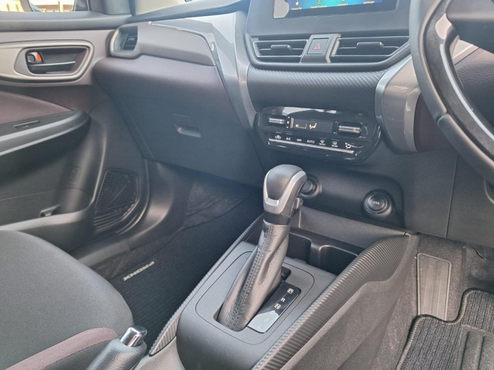 Photo 6 of 10