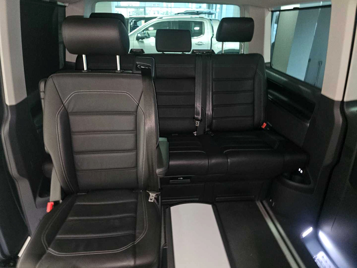 Photo 17 of 20