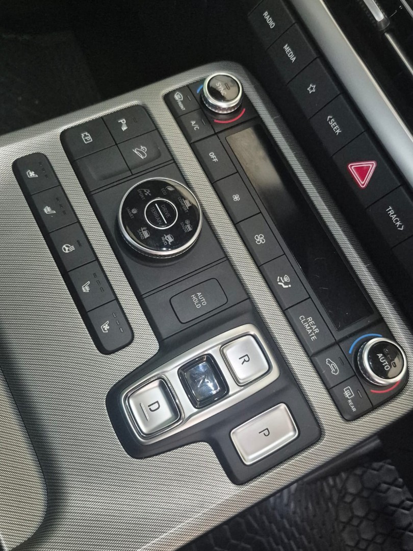 Photo 25 of 34