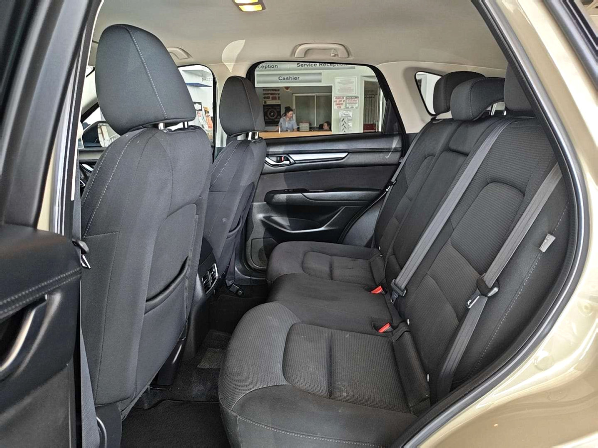 Photo 15 of 20