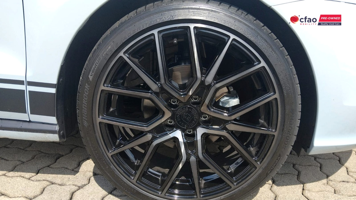 Photo 9 of 20