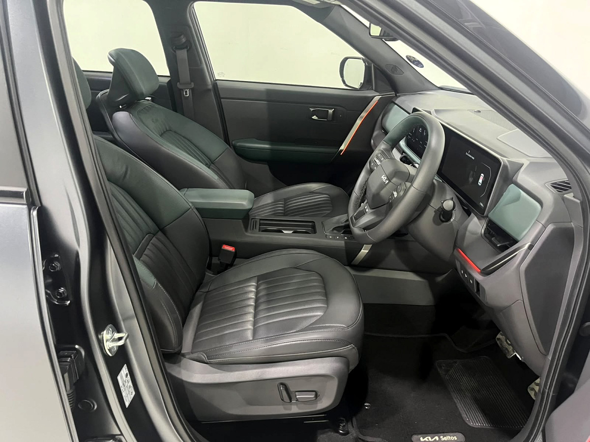 Photo 19 of 36