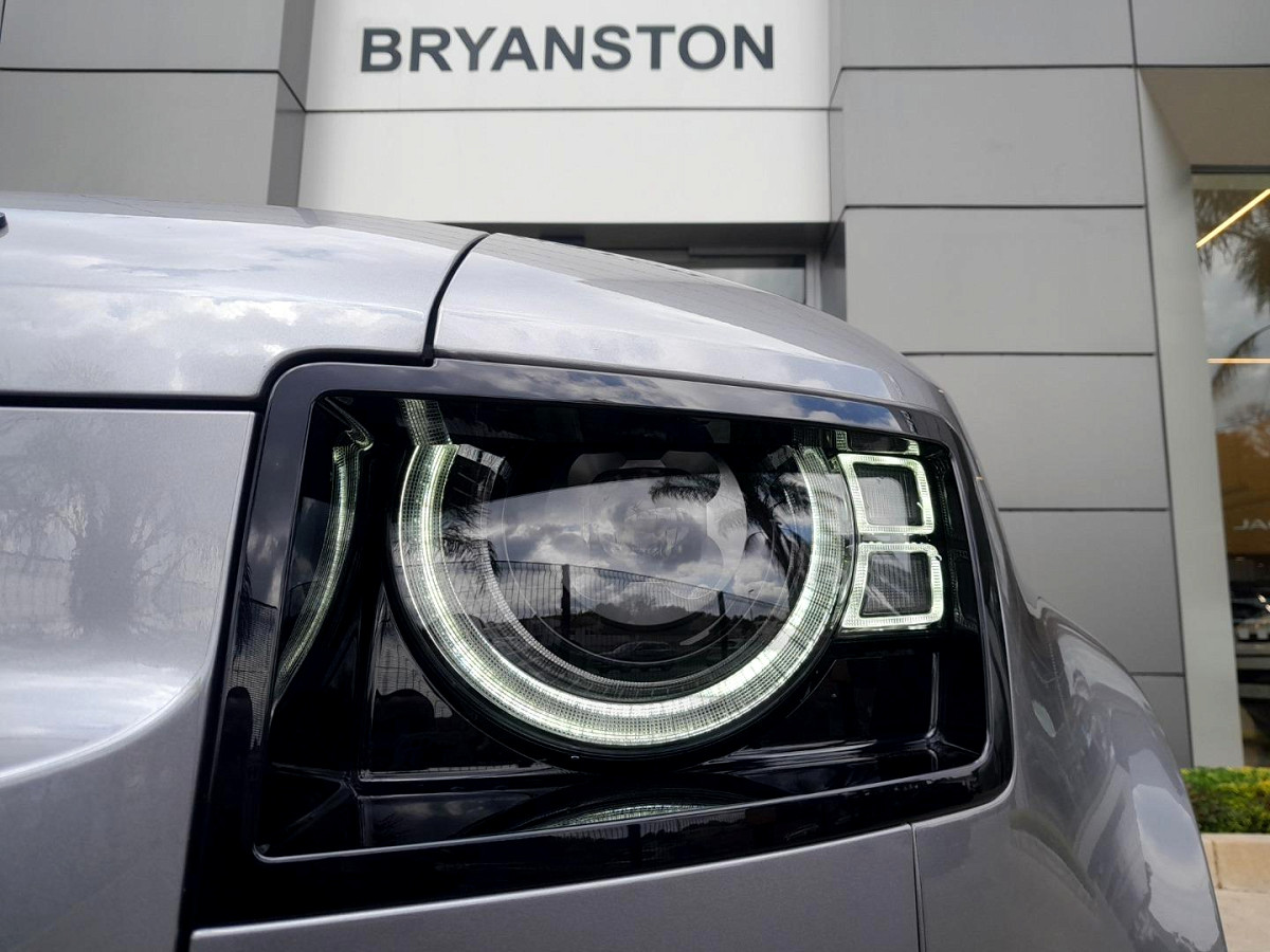 Photo 18 of 21