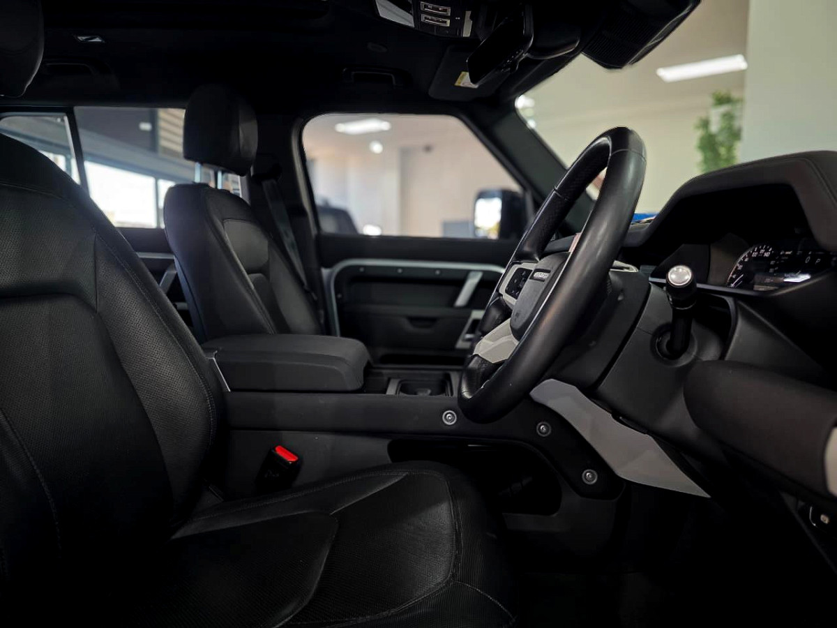 Photo 14 of 25