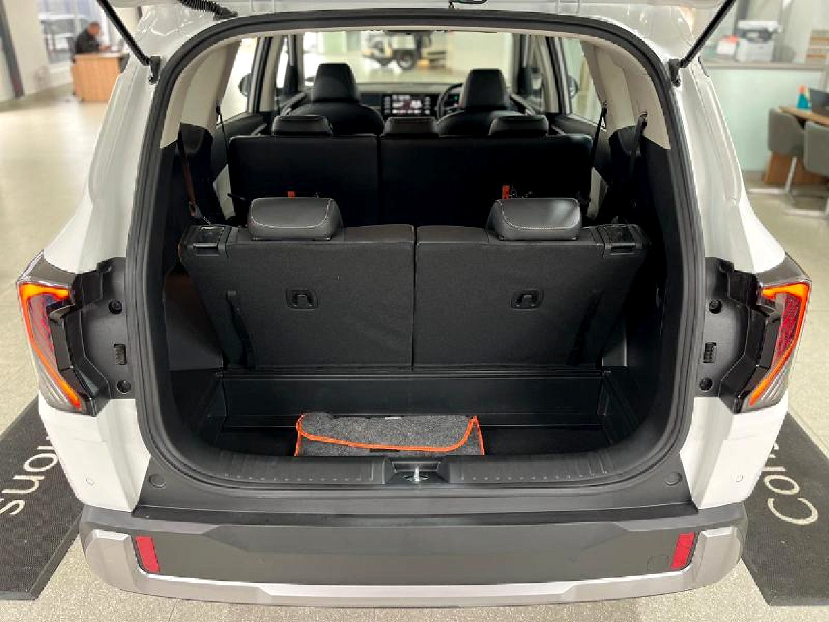 Photo 7 of 20