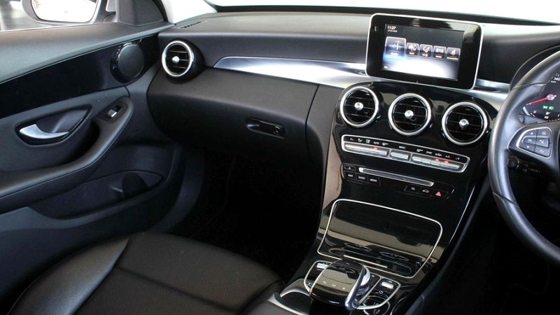Photo 11 of 23