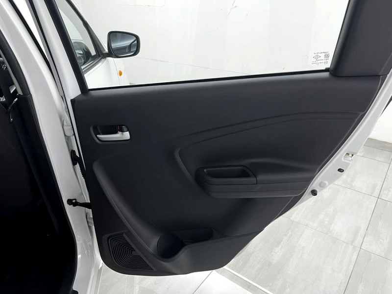 Photo 13 of 24