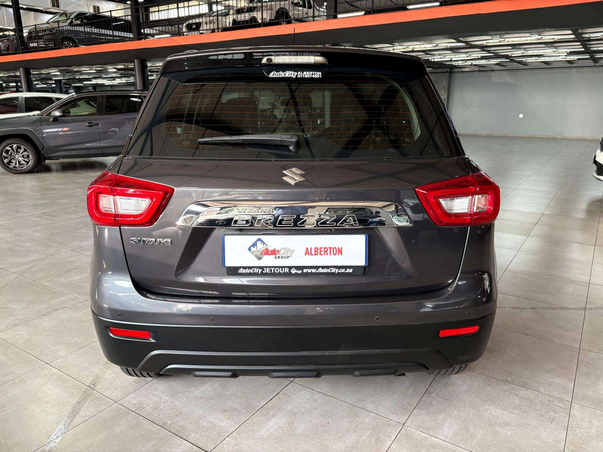 Photo 8 of 15