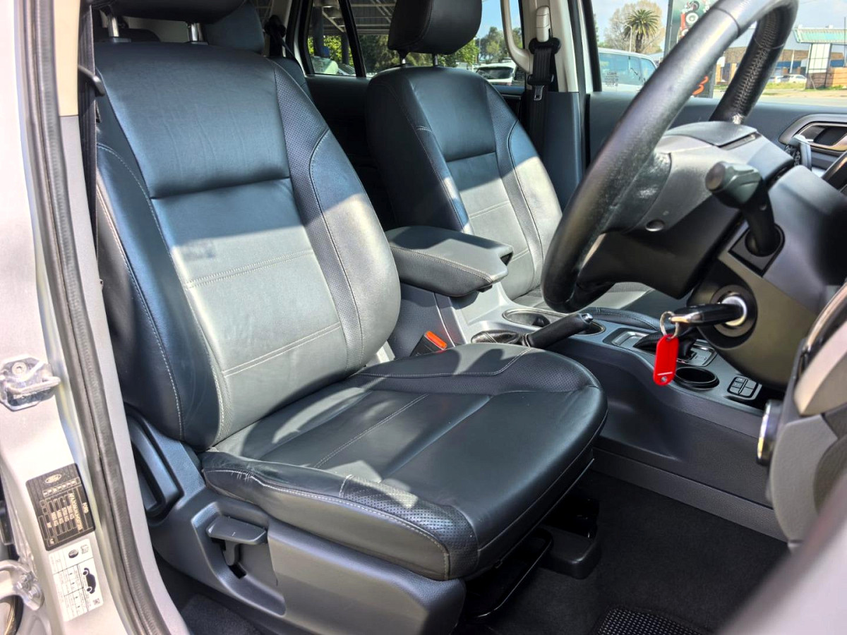 Photo 14 of 28