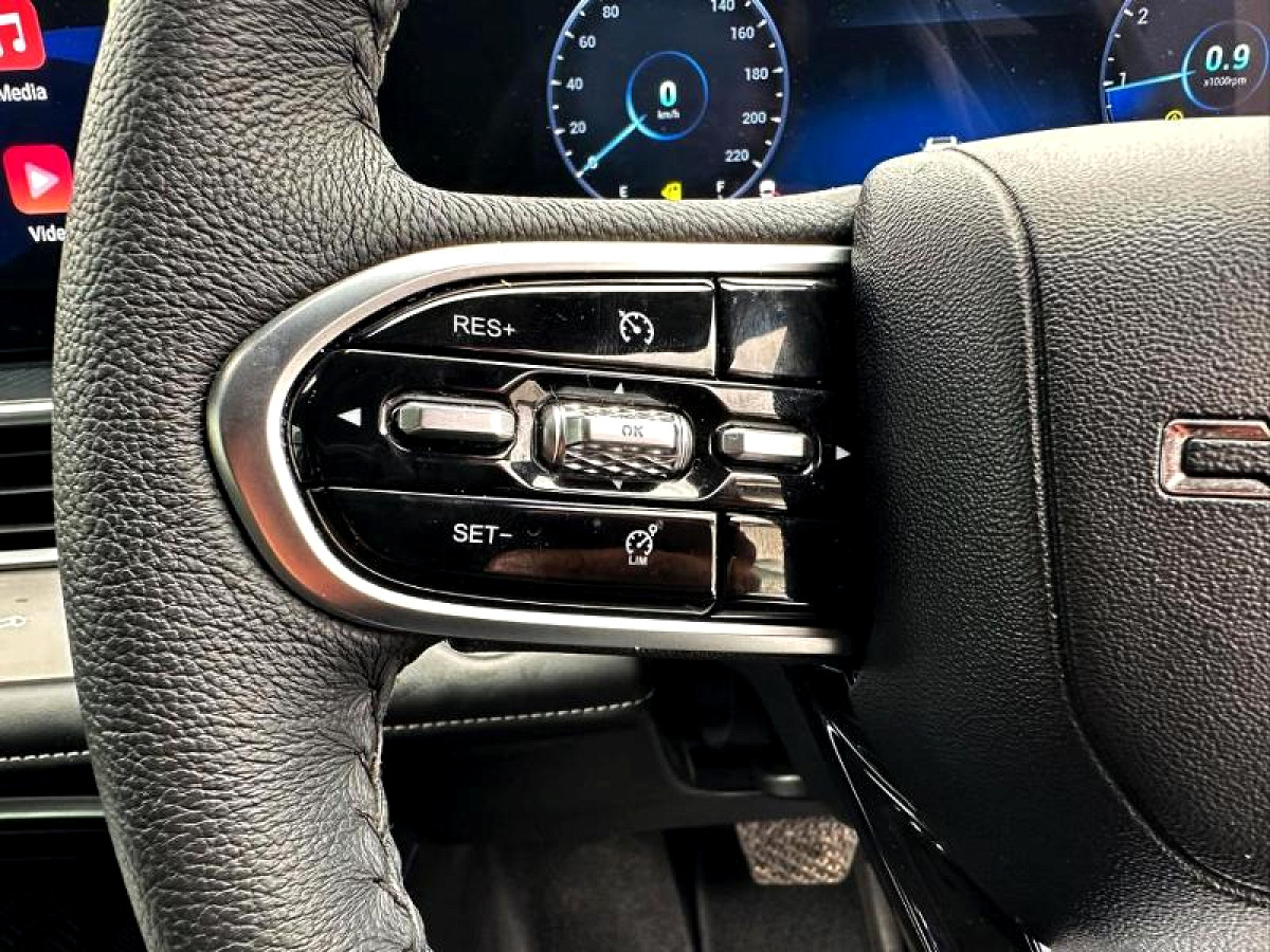 Photo 11 of 19