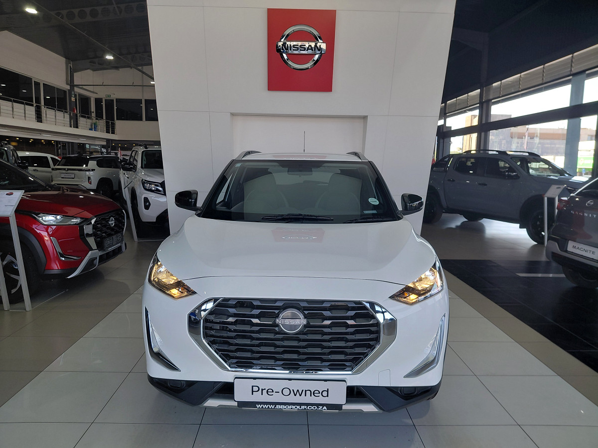 Photo 3 of 17