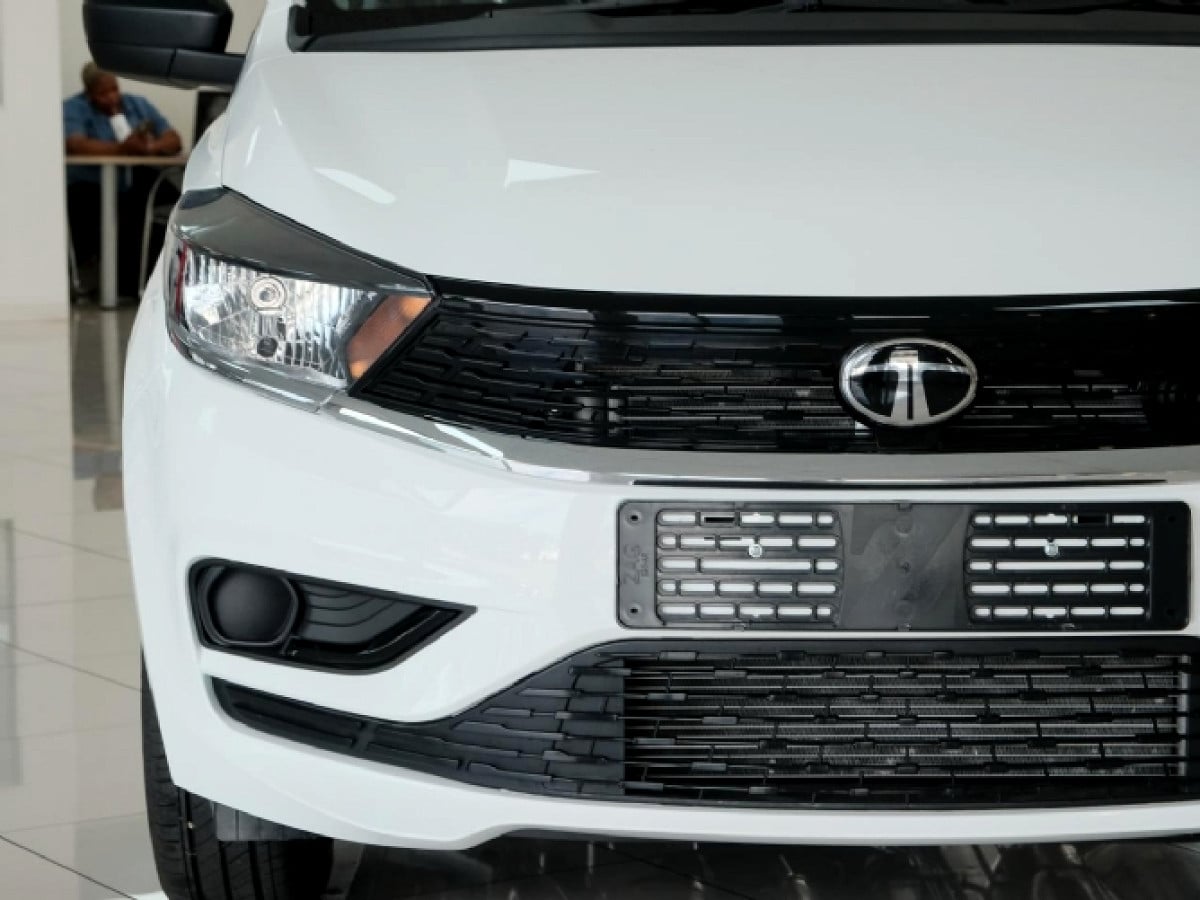 Photo 2 of 13