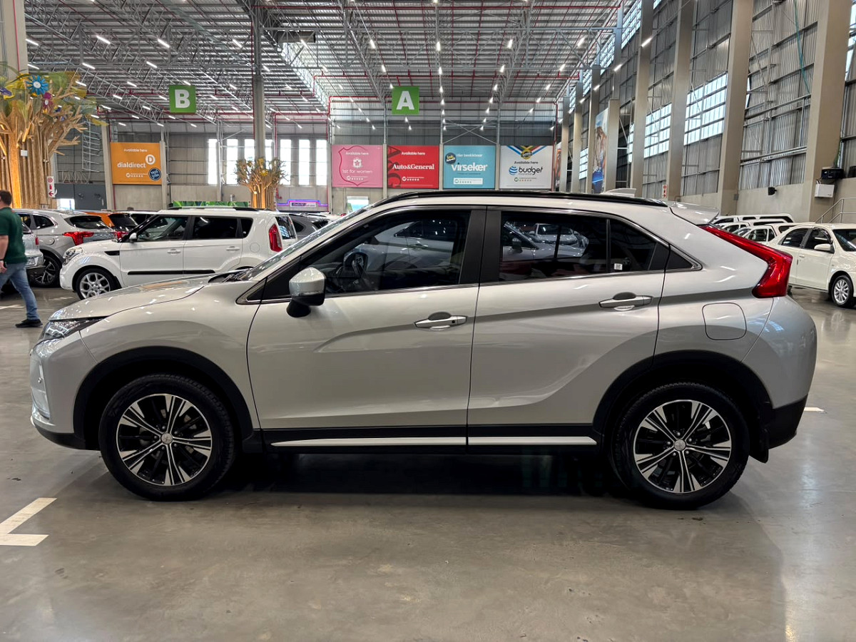 Photo 4 of 15