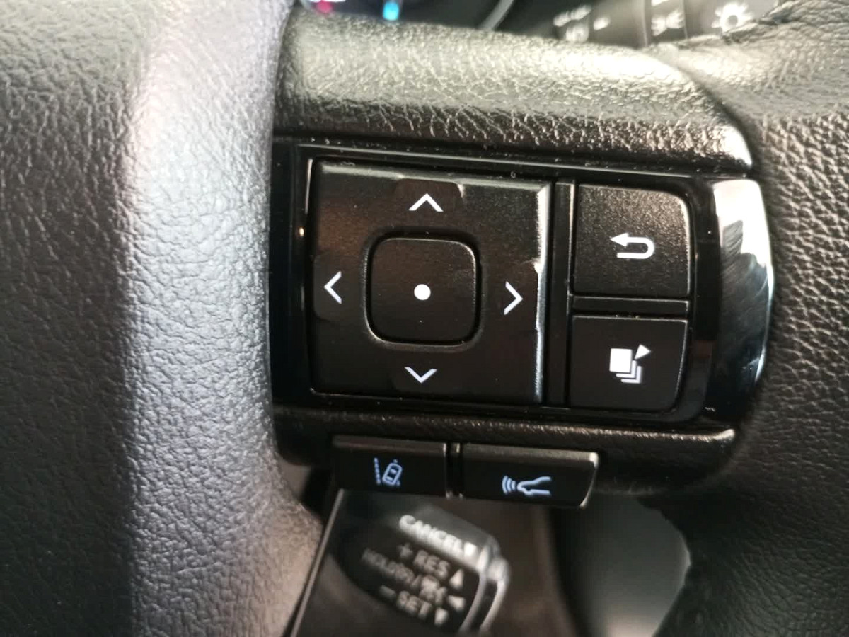 Photo 10 of 33