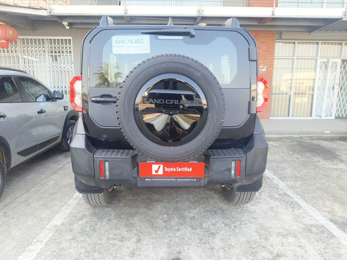 Photo 5 of 7