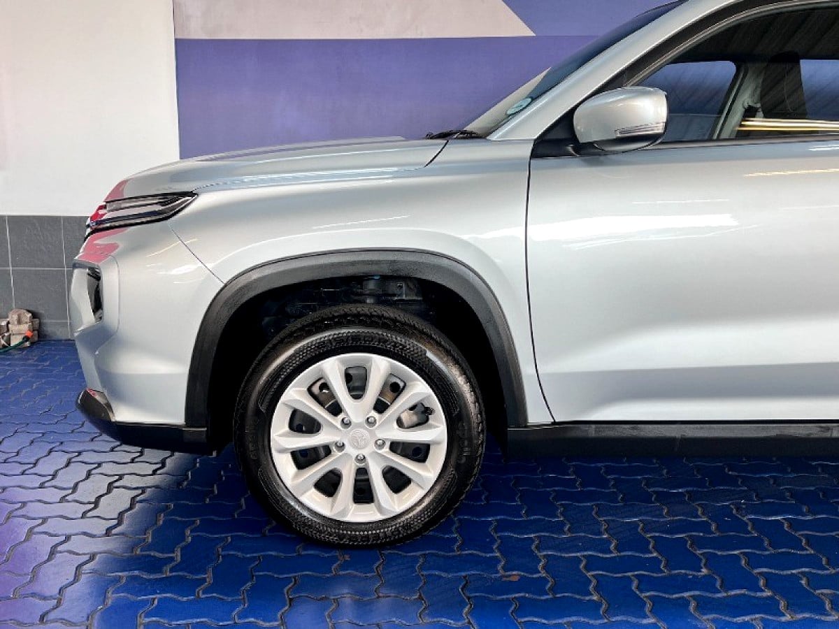 Photo 11 of 21
