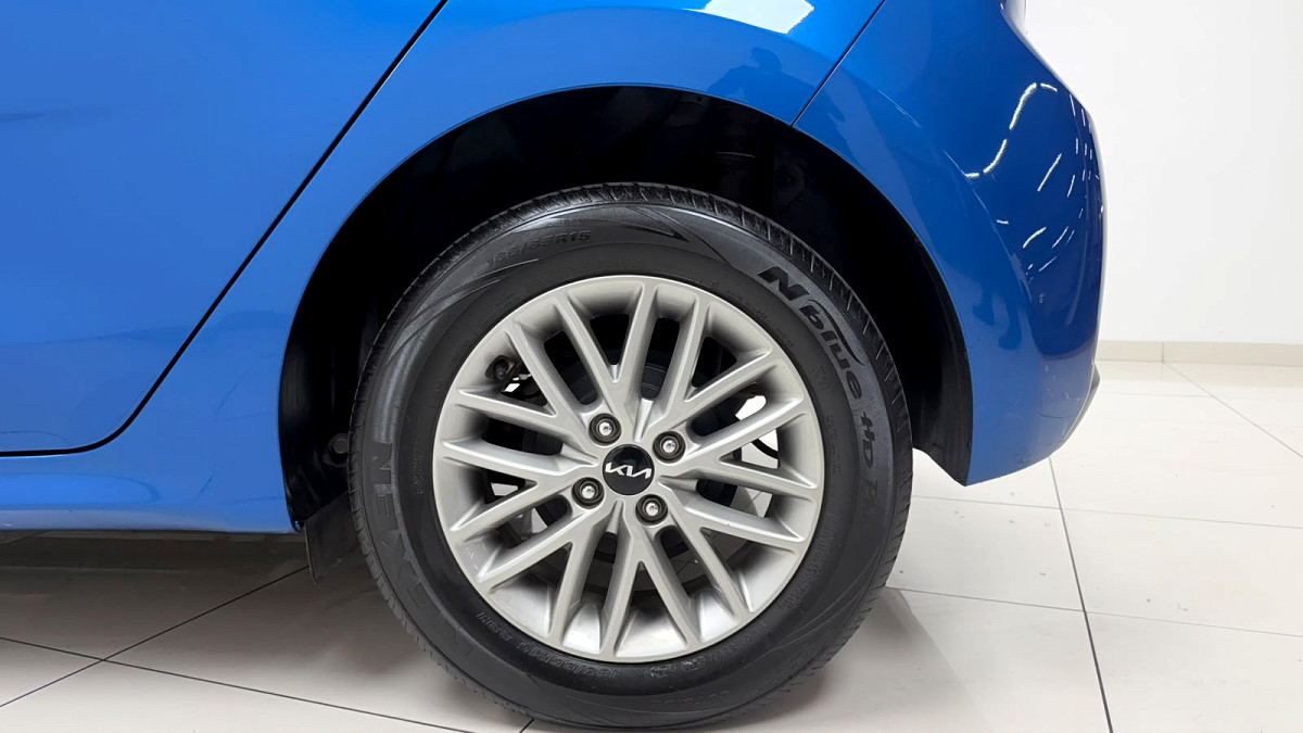 Photo 10 of 20
