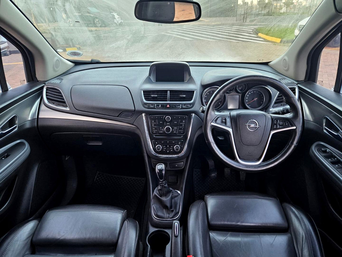 Photo 9 of 13
