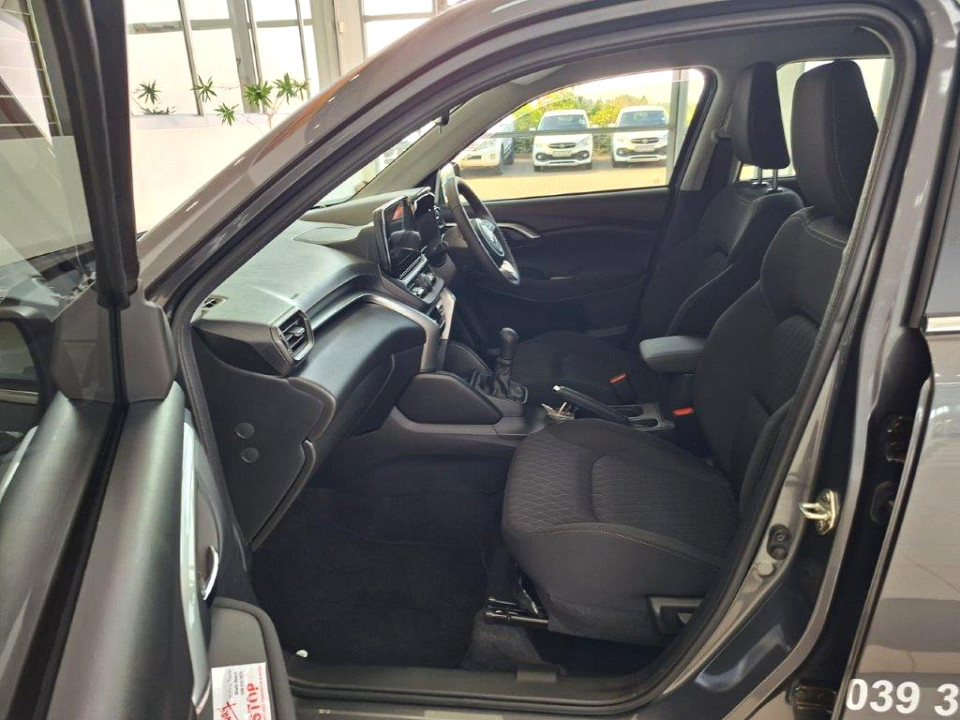 Photo 2 of 18