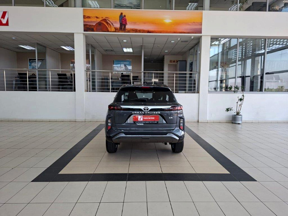 Photo 8 of 18