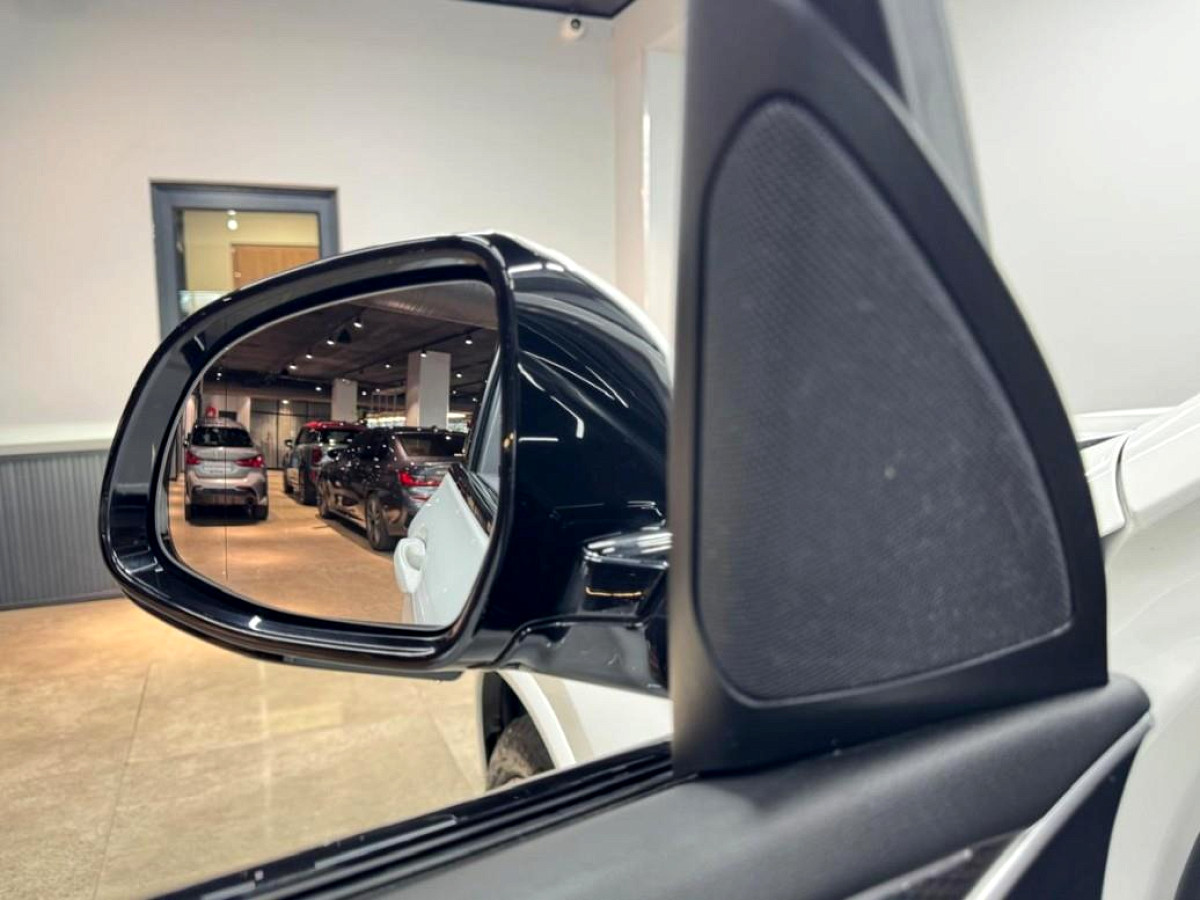 Photo 9 of 9