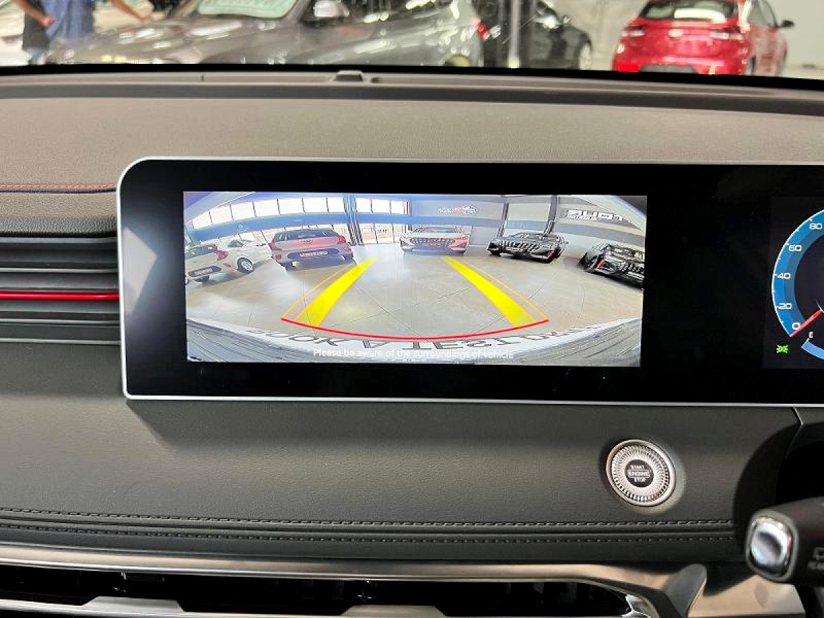 Photo 12 of 13