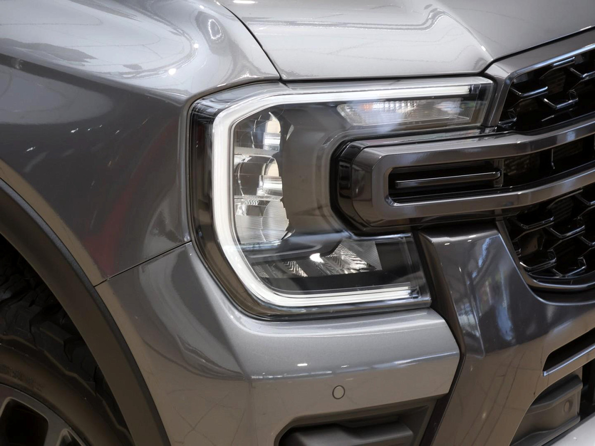 Photo 4 of 20