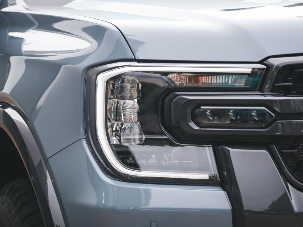 Photo 16 of 33