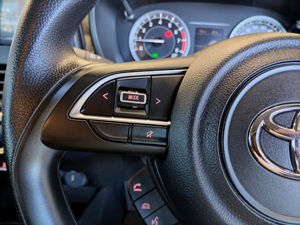 Photo 9 of 19