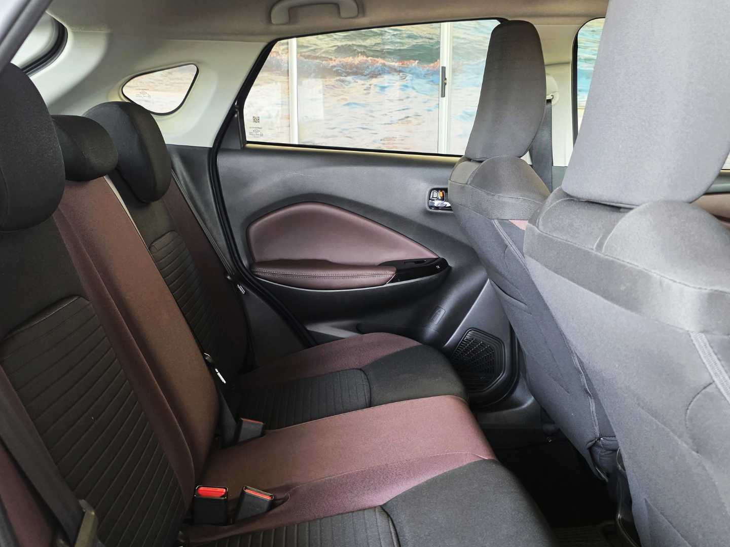 Photo 7 of 20