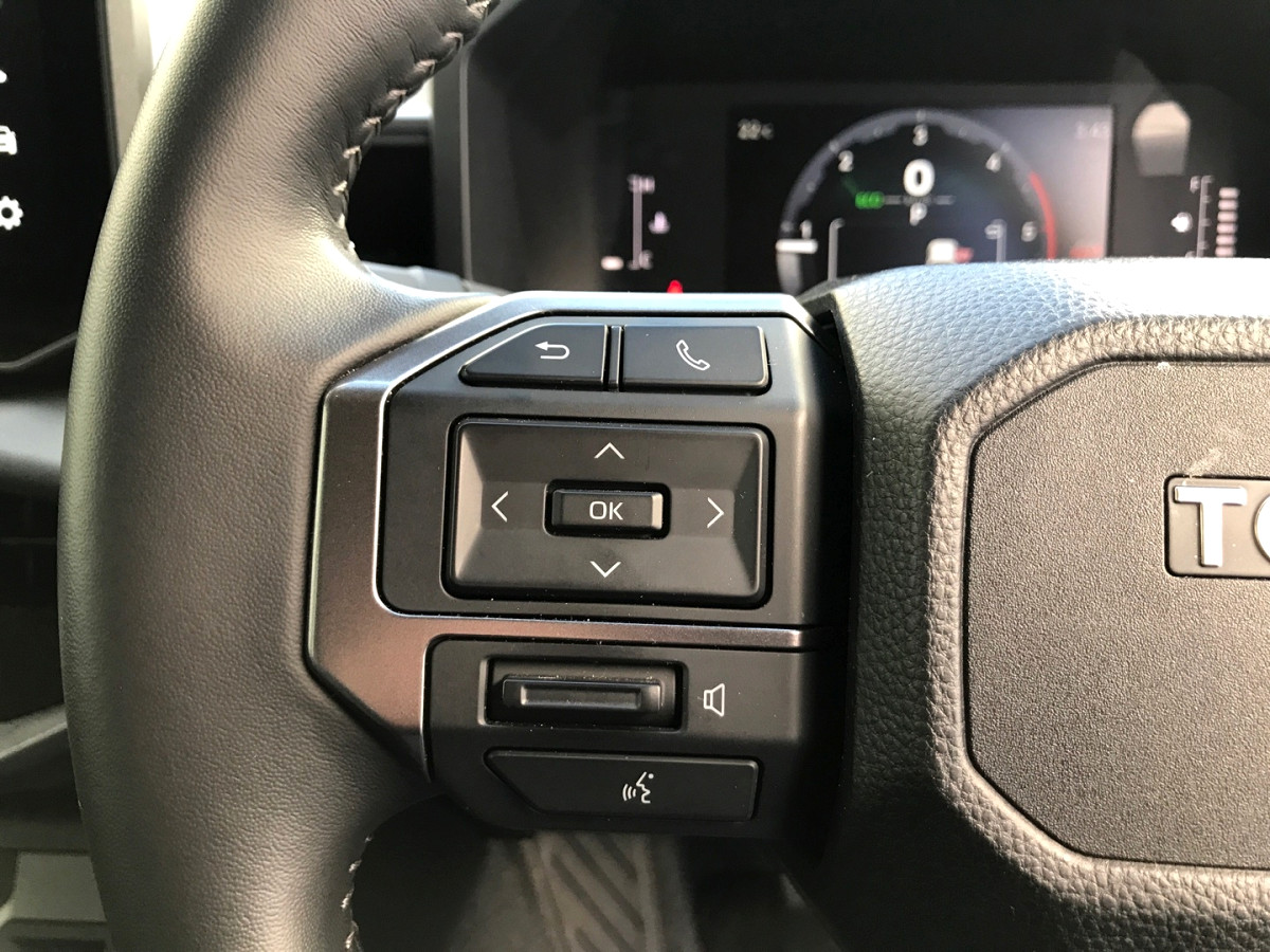 Photo 9 of 21